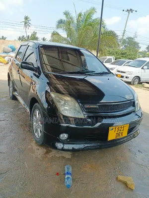Toyota IST 2004 Black