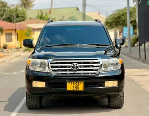 Toyota Land Cruiser 2010 Black