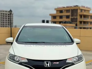 Honda Fit 2013 Off white