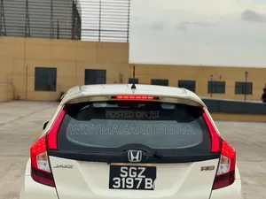 Honda Fit 2013 Off white