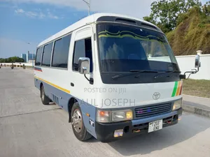 Toyota Coaster 1998 White