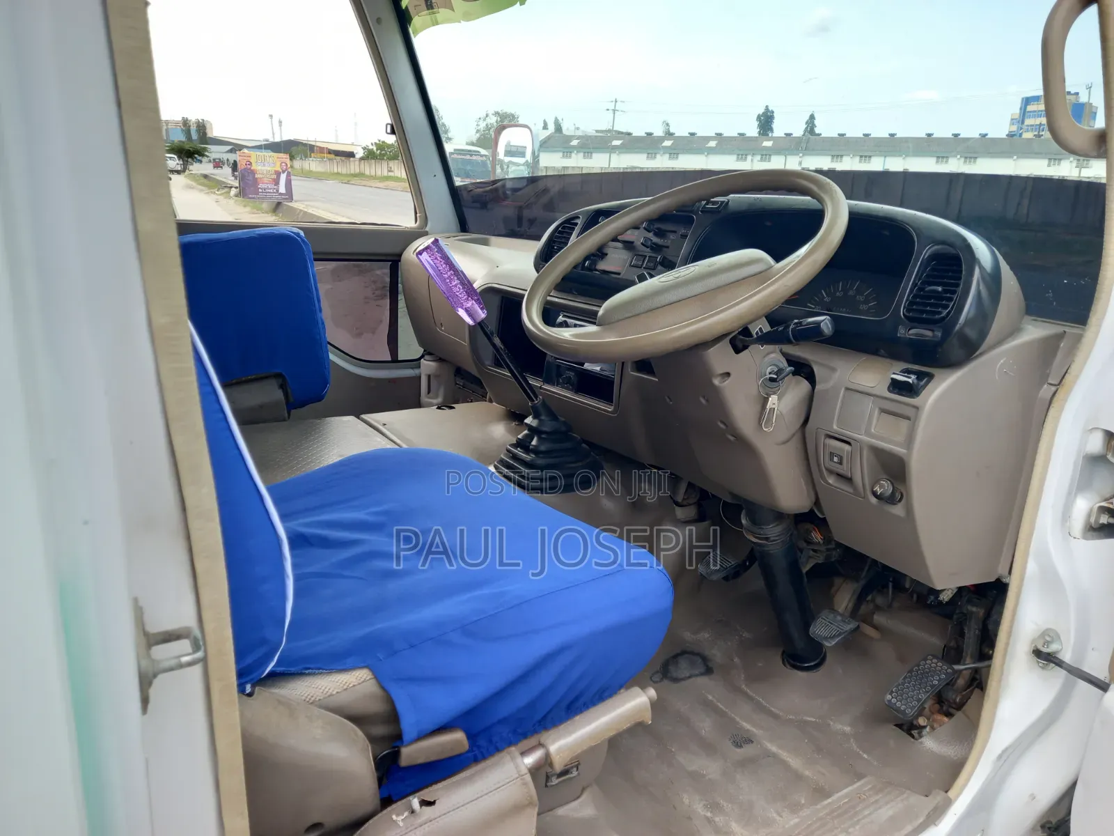 Toyota Coaster 1998 White