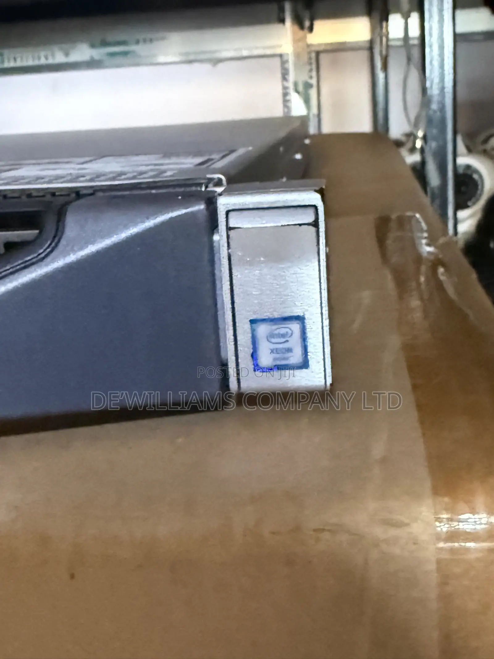 Server Dell Poweredge R630 16GB Intel Xeon SSD 750GB