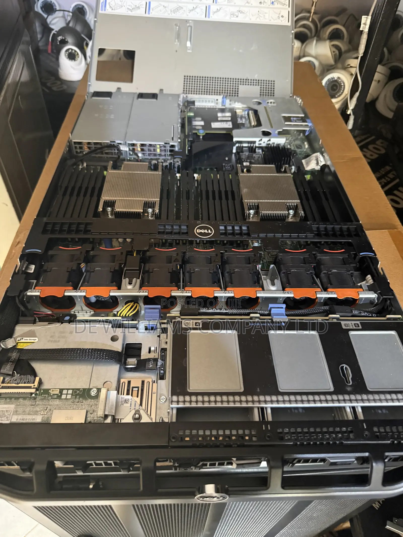 Server Dell Poweredge R630 16GB Intel Xeon SSD 750GB