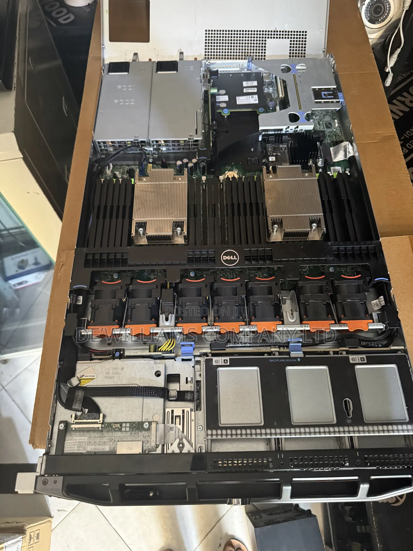 Server Dell Poweredge R630 16GB Intel Xeon SSD 750GB