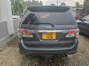 Toyota Fortuner 2013 Gray