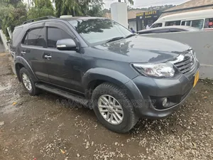 Toyota Fortuner 2013 Gray
