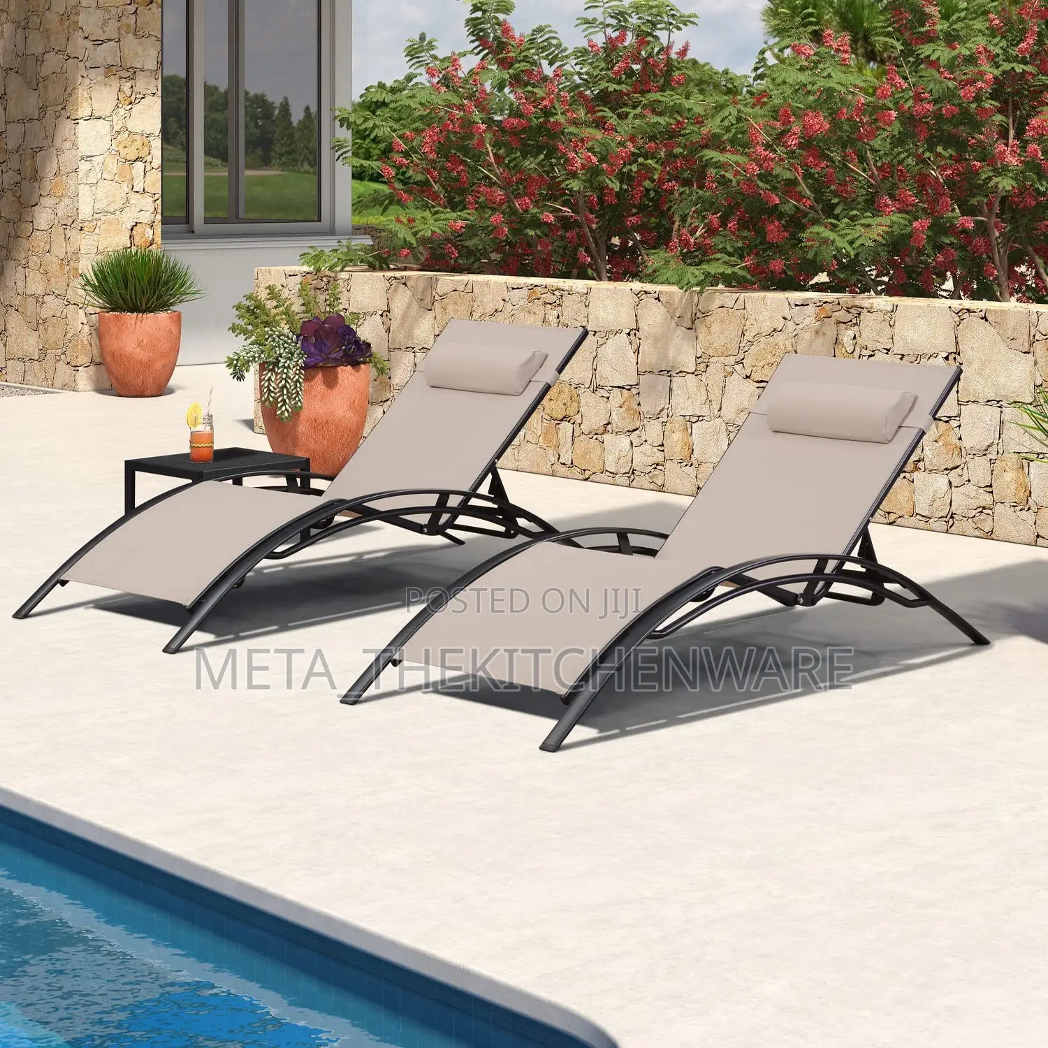 S-Shape Sun Lounge With Headrest