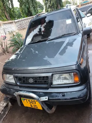 Suzuki Escudo 1998 Gray