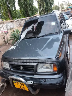 Suzuki Escudo 1998 Gray