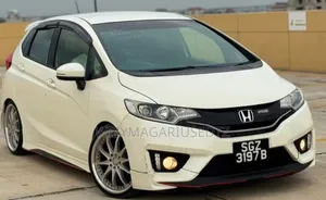 Honda Fit 2013 Off white