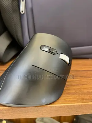 Ugreen MU008 Vertical Ergonomic Wireless Mouse