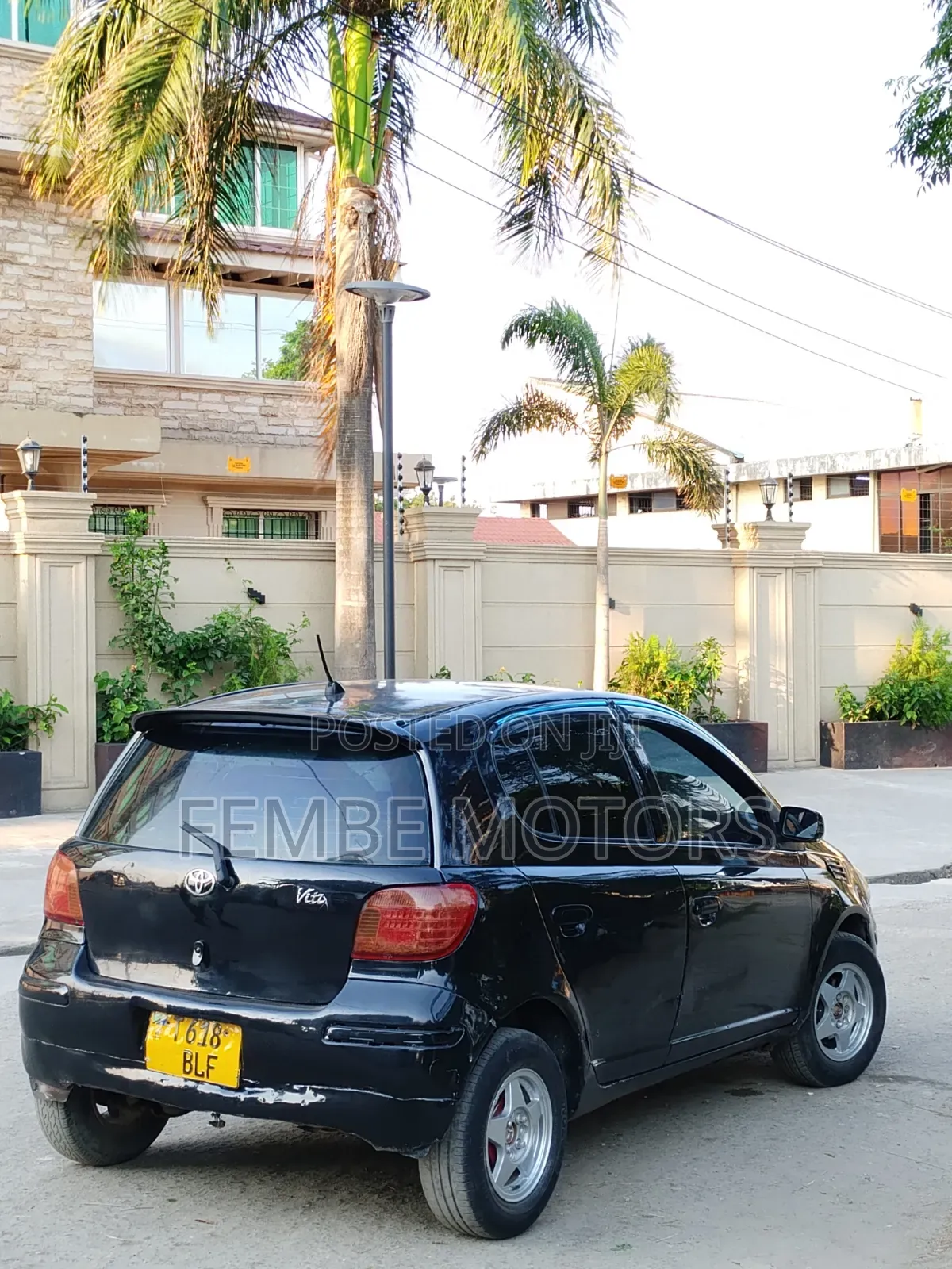 Toyota Vitz 2004 Black