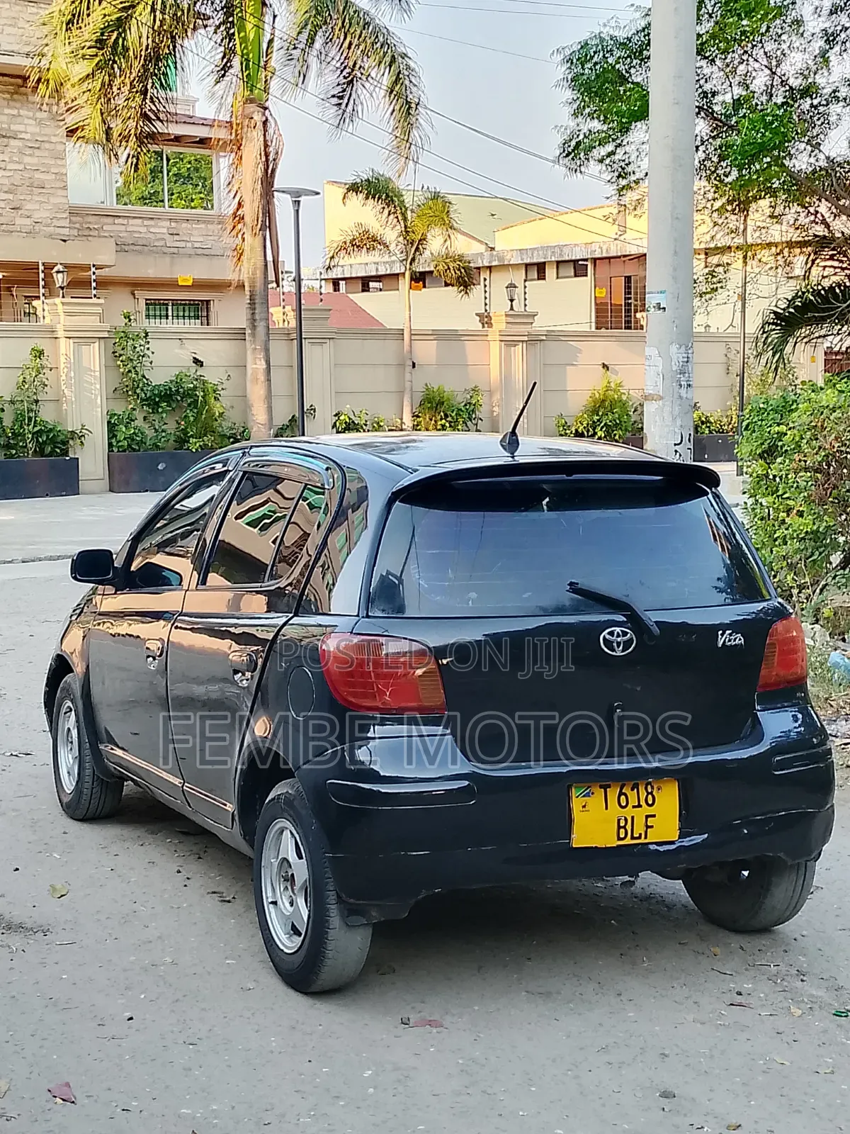 Toyota Vitz 2004 Black