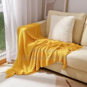 THROW BLANKETTsh 60,000/= TU!