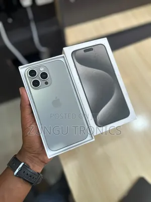 Apple iPhone 15 Pro Max 256 GB Silver