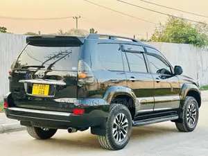 Toyota Land Cruiser Prado 2007 Black