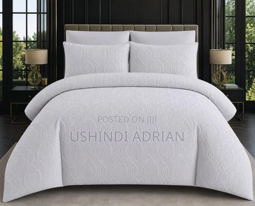 king Size Cotton Bed Set
duvet Cover—1
shuka—1
foronya—4