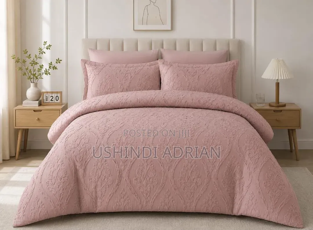 king Size Cotton Bed Set
duvet Cover—1
shuka—1
foronya—4
