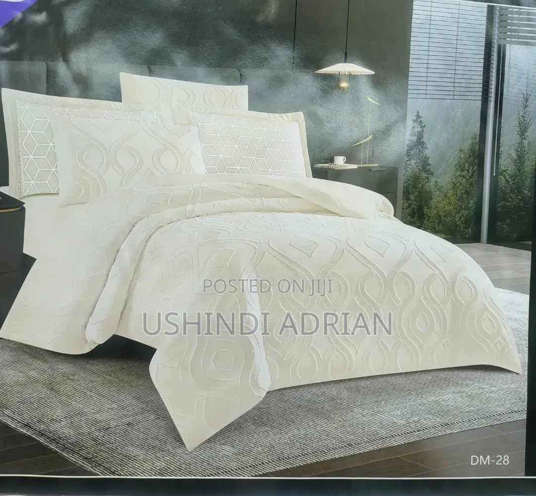 king Size Cotton Bed Set
duvet Cover—1
shuka—1
foronya—4