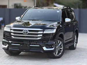 Toyota Land Cruiser LC300 2023 Black