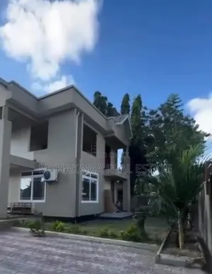 5bdrm Block of Flats in Mchakama Real Estate, Kunduchi for sale