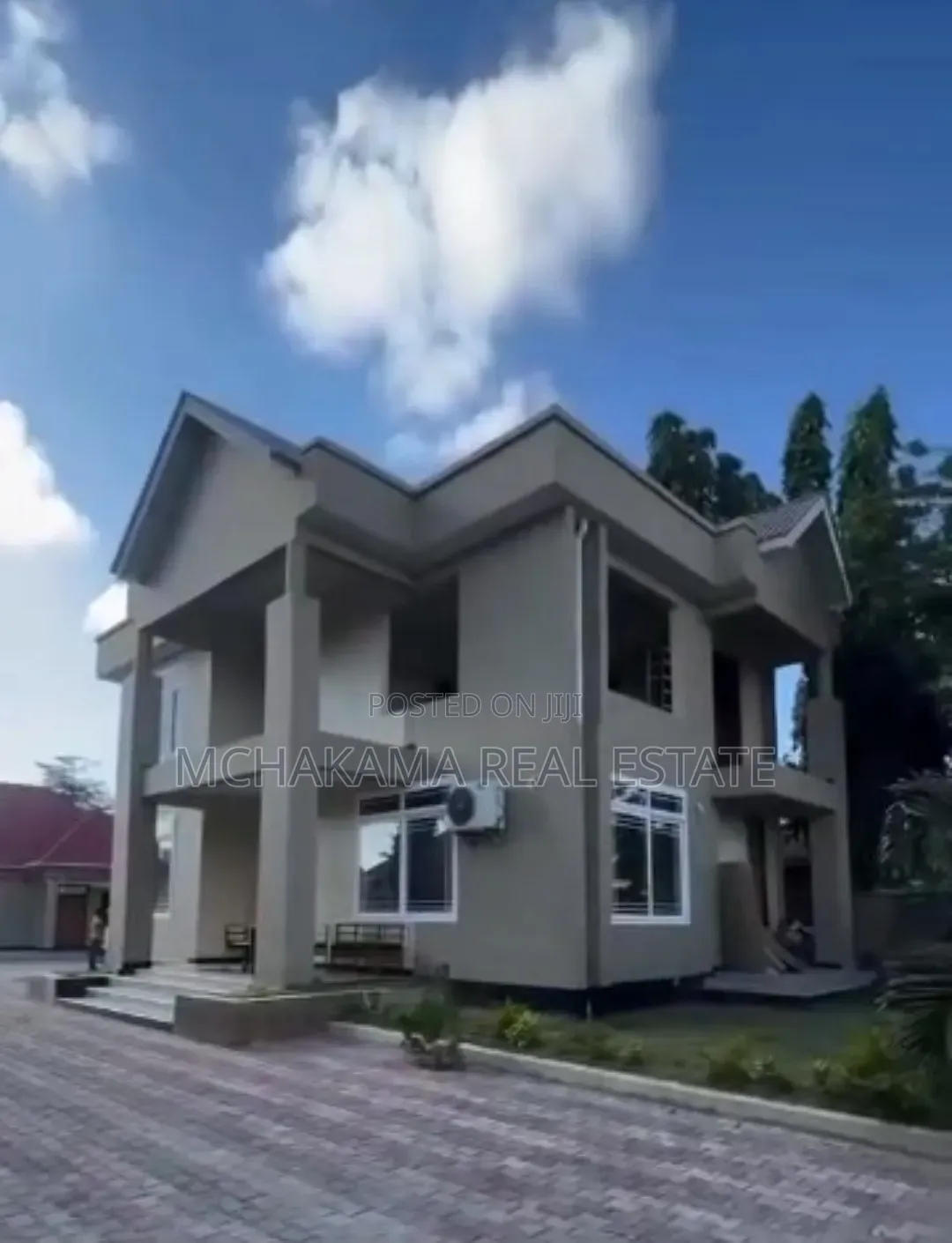 5bdrm Block of Flats in Mchakama Real Estate, Kunduchi for sale