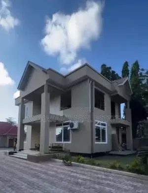 5bdrm Block of Flats in Mchakama Real Estate, Kunduchi for sale