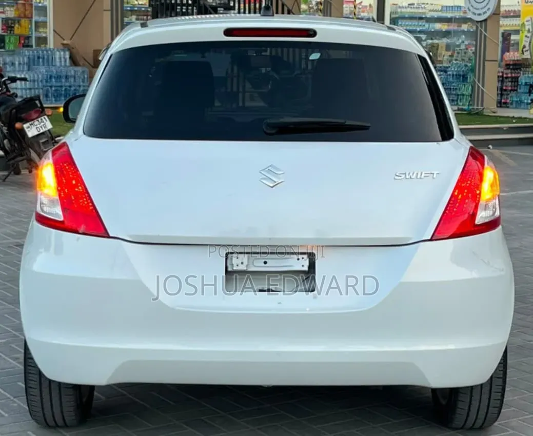 Suzuki Swift 2012 White