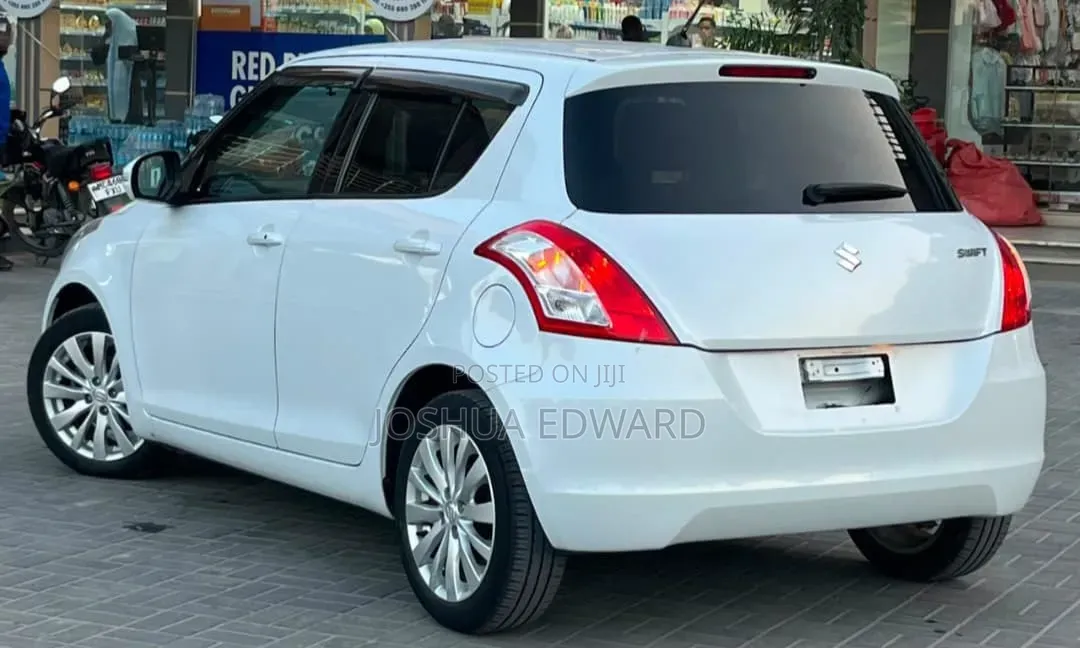 Suzuki Swift 2012 White