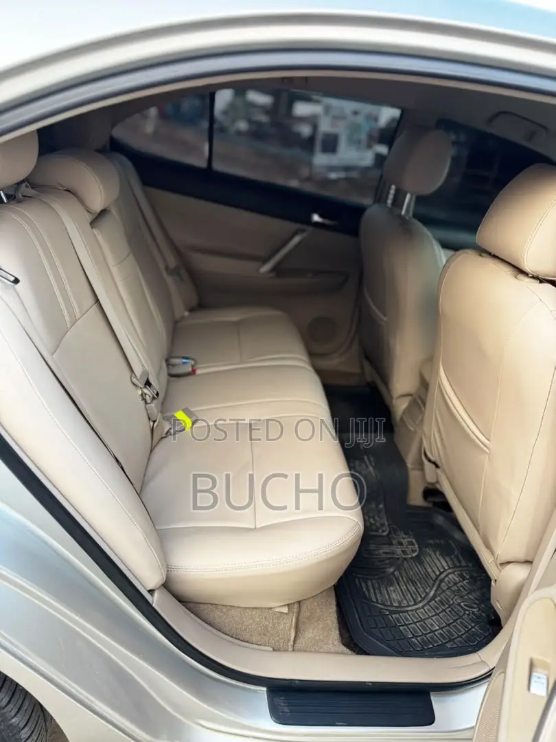 Toyota Premio 2005 Silver