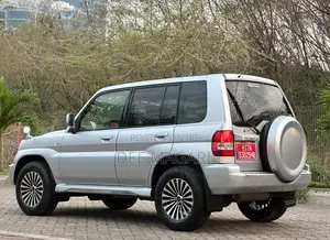 Mitsubishi Pajero 2008 Silver