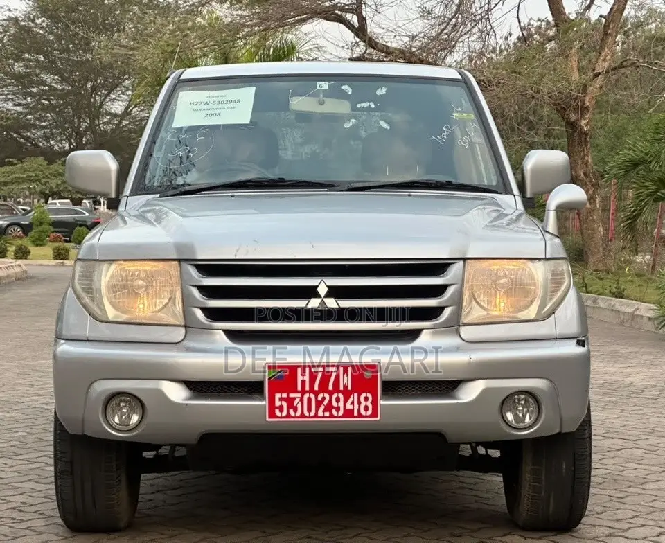 Mitsubishi Pajero 2008 Silver
