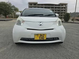 Toyota iQ 2008 White