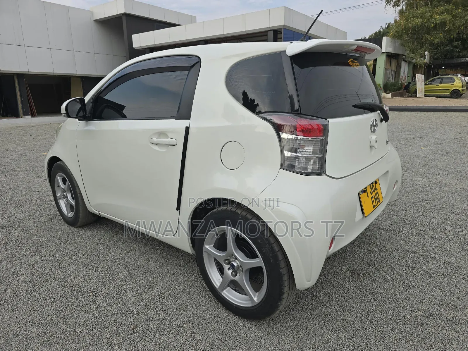 Toyota iQ 2008 White