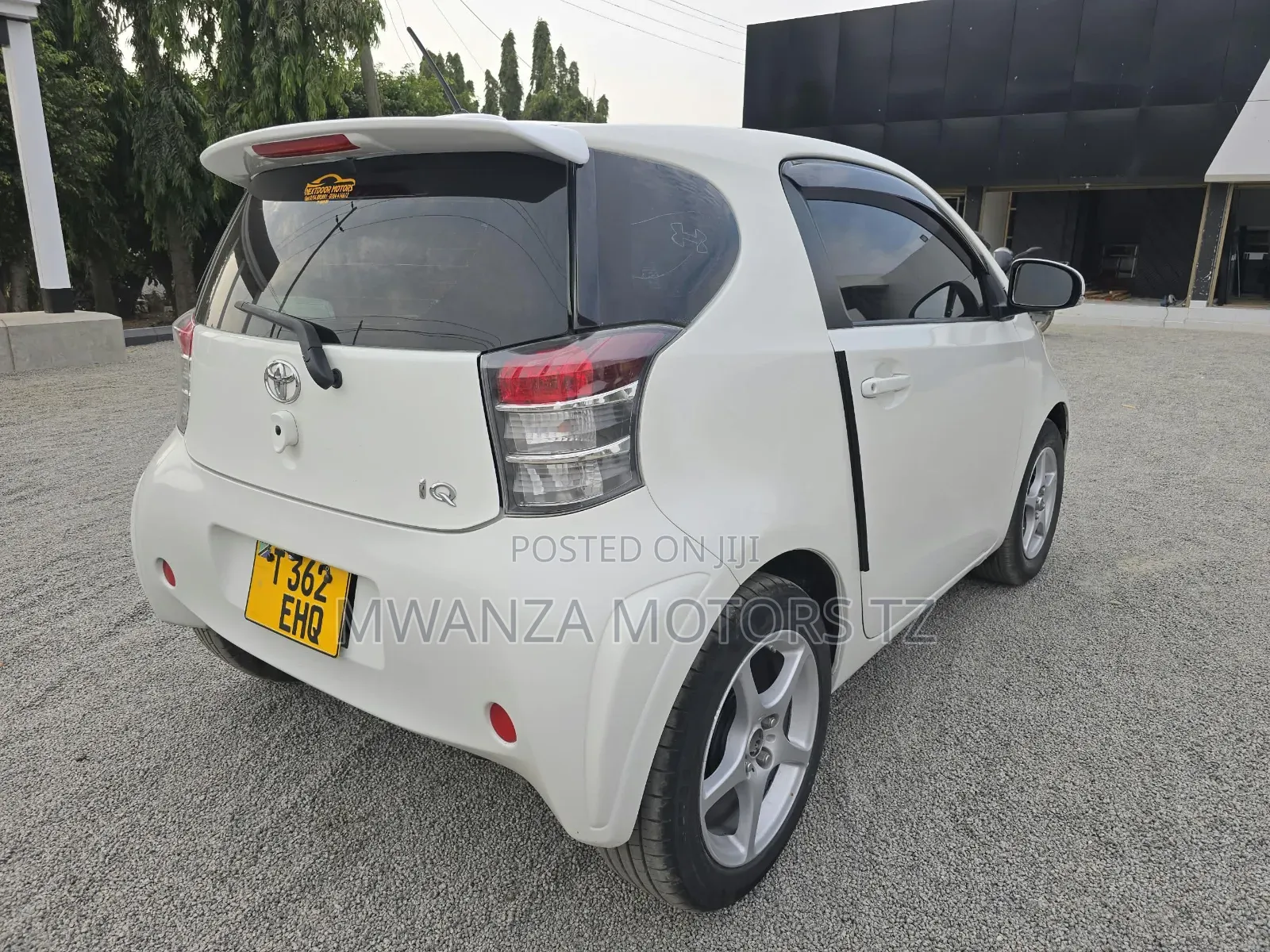 Toyota iQ 2008 White