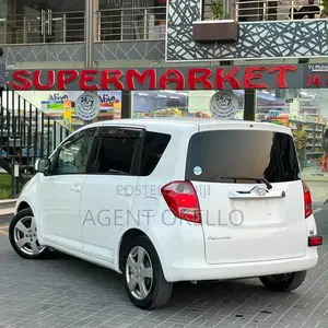 Toyota Ractis 2006 White