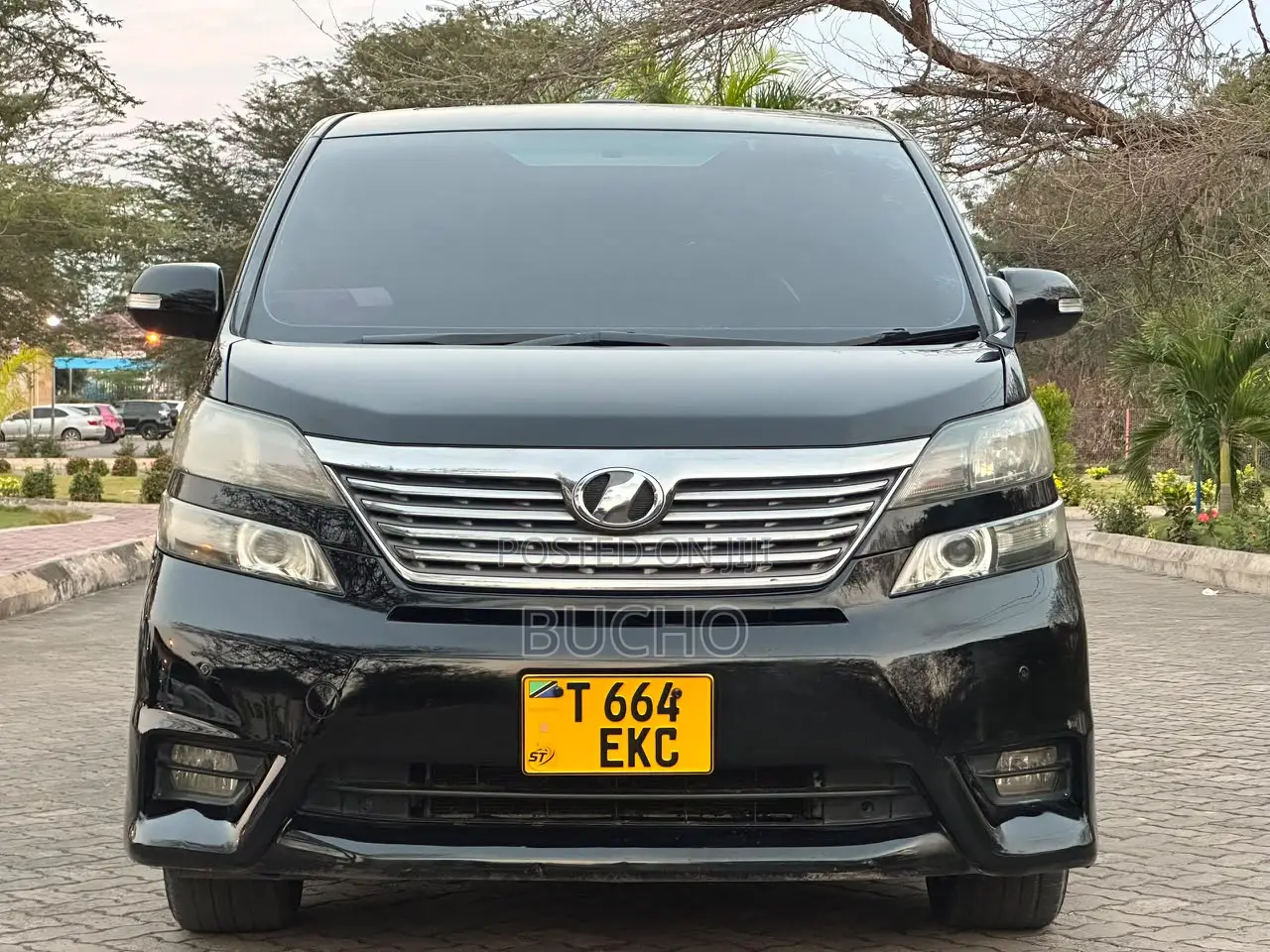 Toyota Vellfire 2011 Black