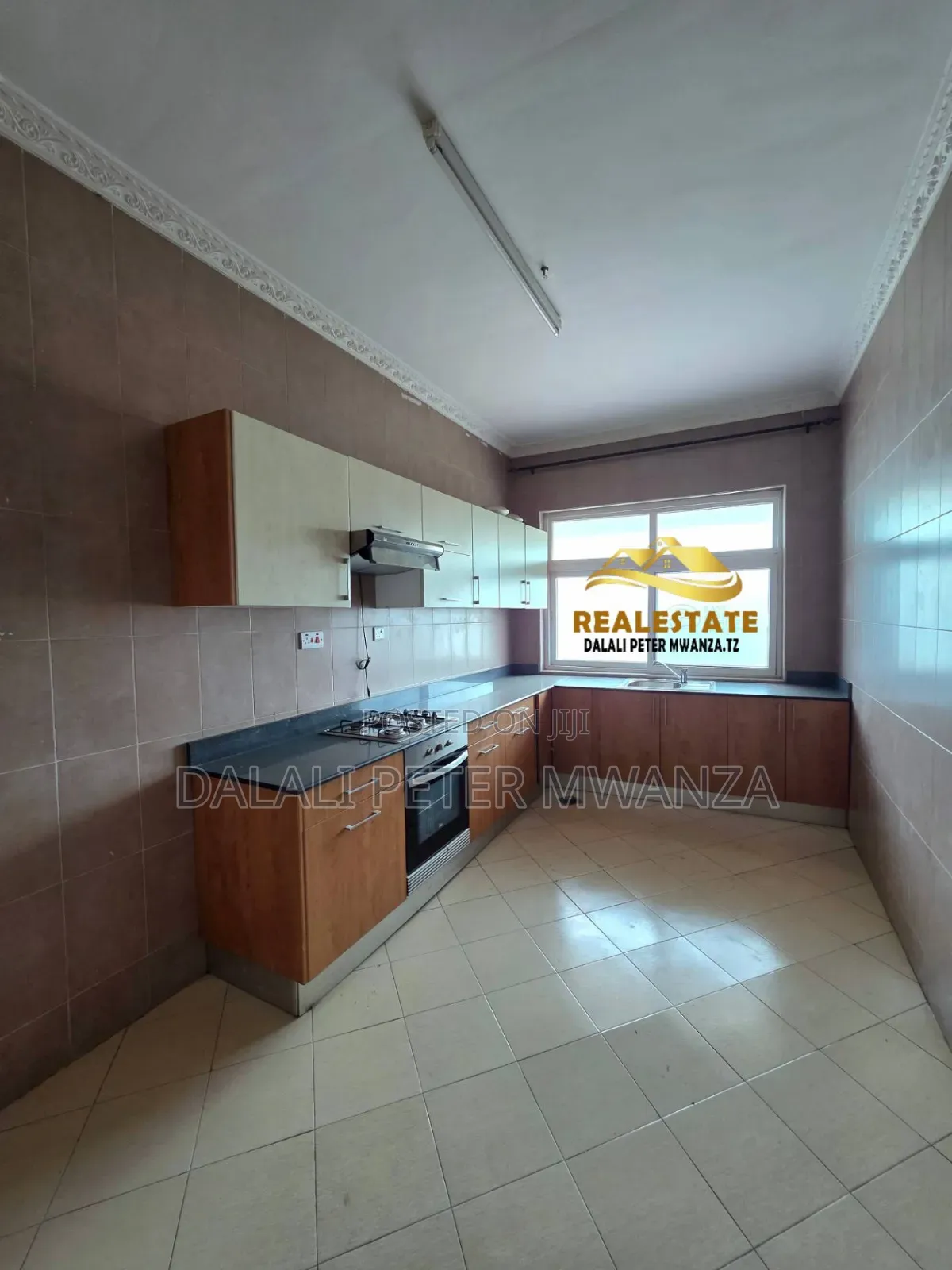 3bdrm Apartment in Town, Ilemela Ward for rent