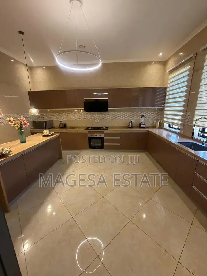 Furnished 4bdrm Villa in Oyster Bay for rent