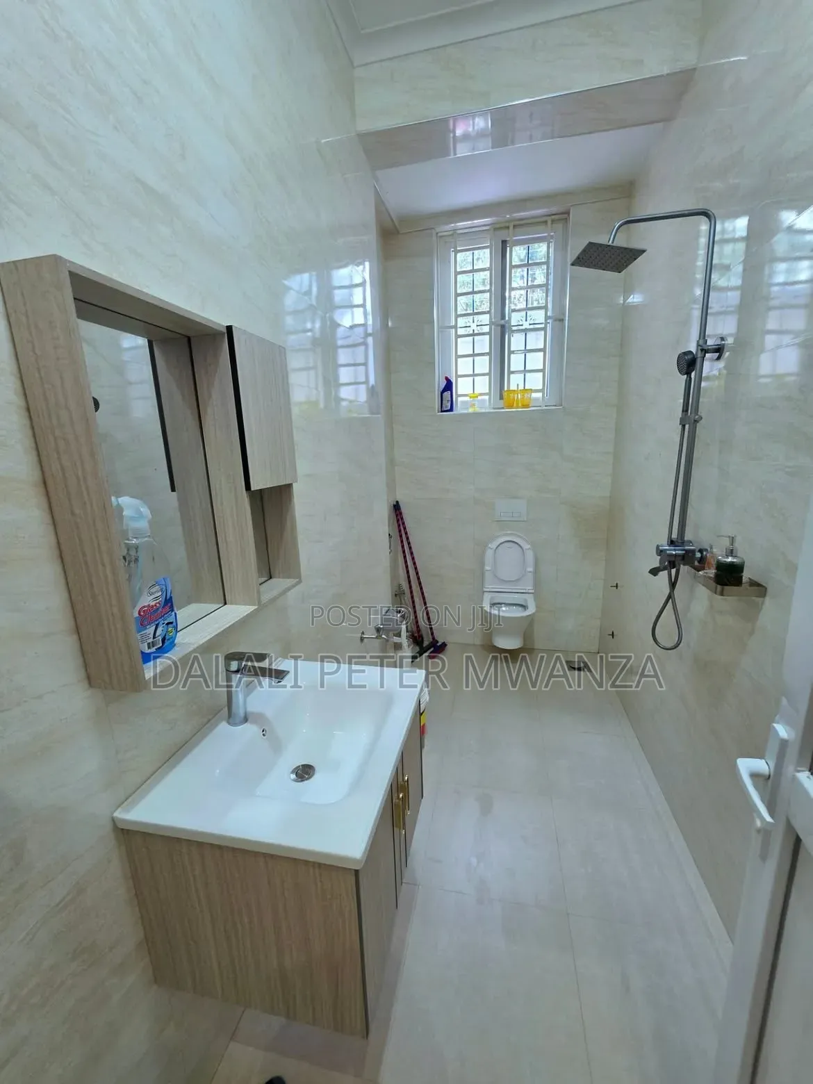 5bdrm Apartment in Mwanza, Ilemela Ward for rent