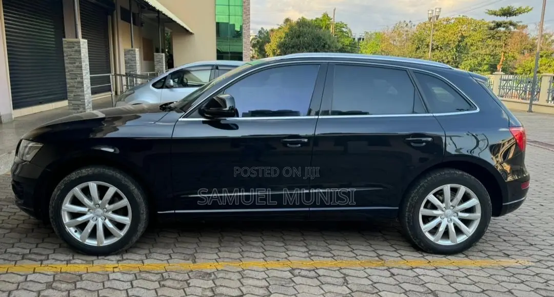 Audi Q5 2012 Black
