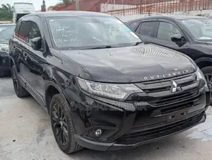 Mitsubishi Outlander 2015 Black