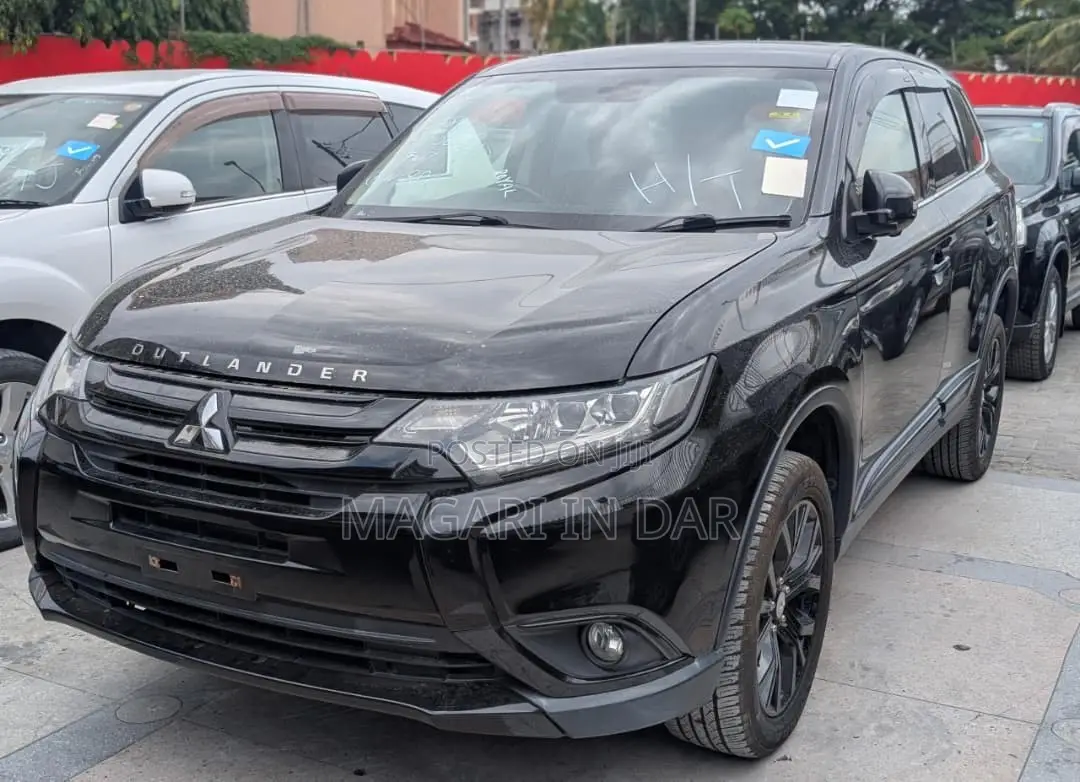Mitsubishi Outlander 2015 Black