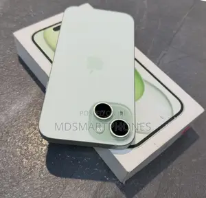 New Apple iPhone 15 256 GB Green