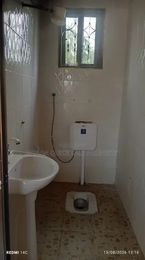 2bdrm House in Yombo for sale