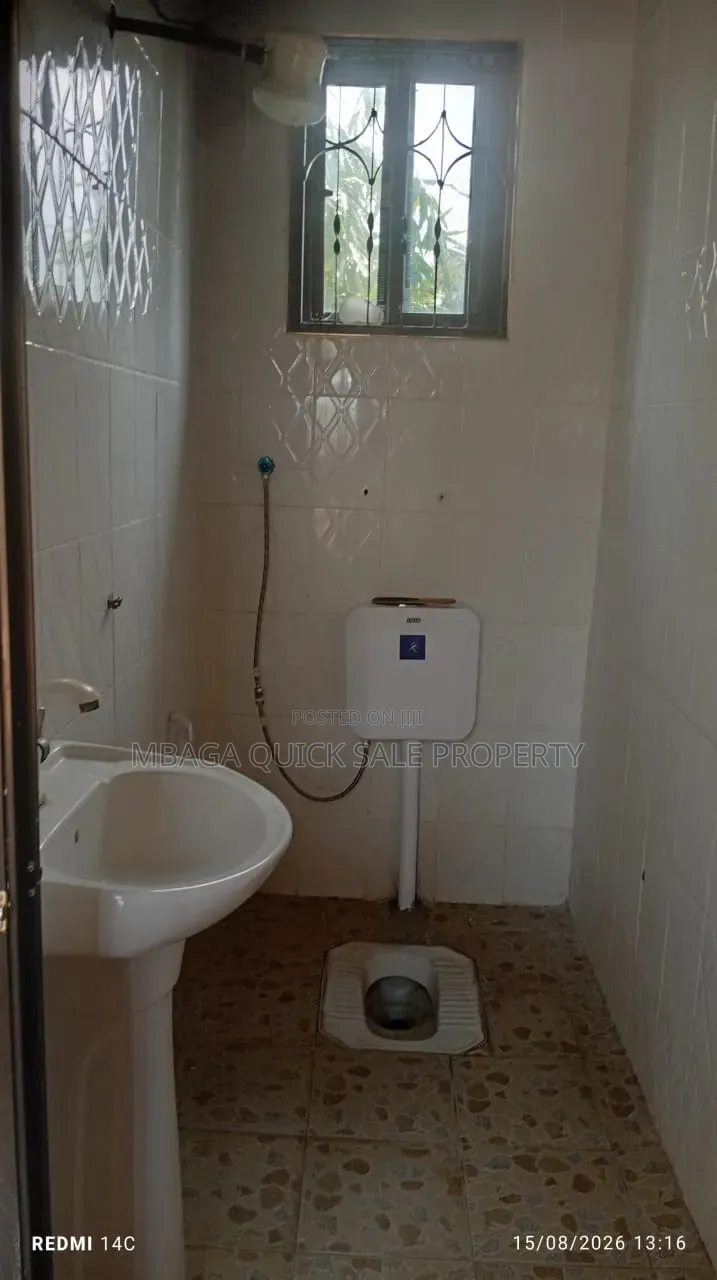 2bdrm House in Yombo for sale