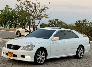 Toyota Crown 2006 White