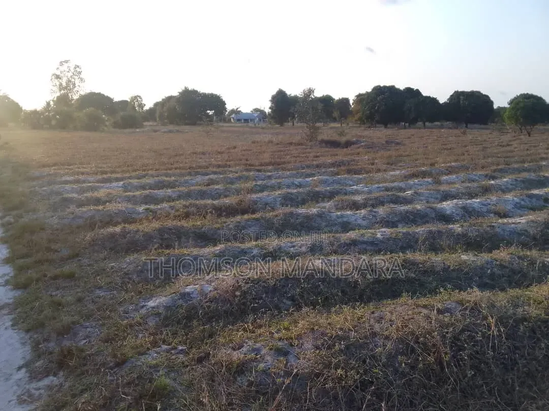 7 5acres at Kigamboni Mwasonga