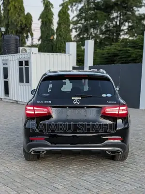 Mercedes-Benz GLC-Class 2016 Black